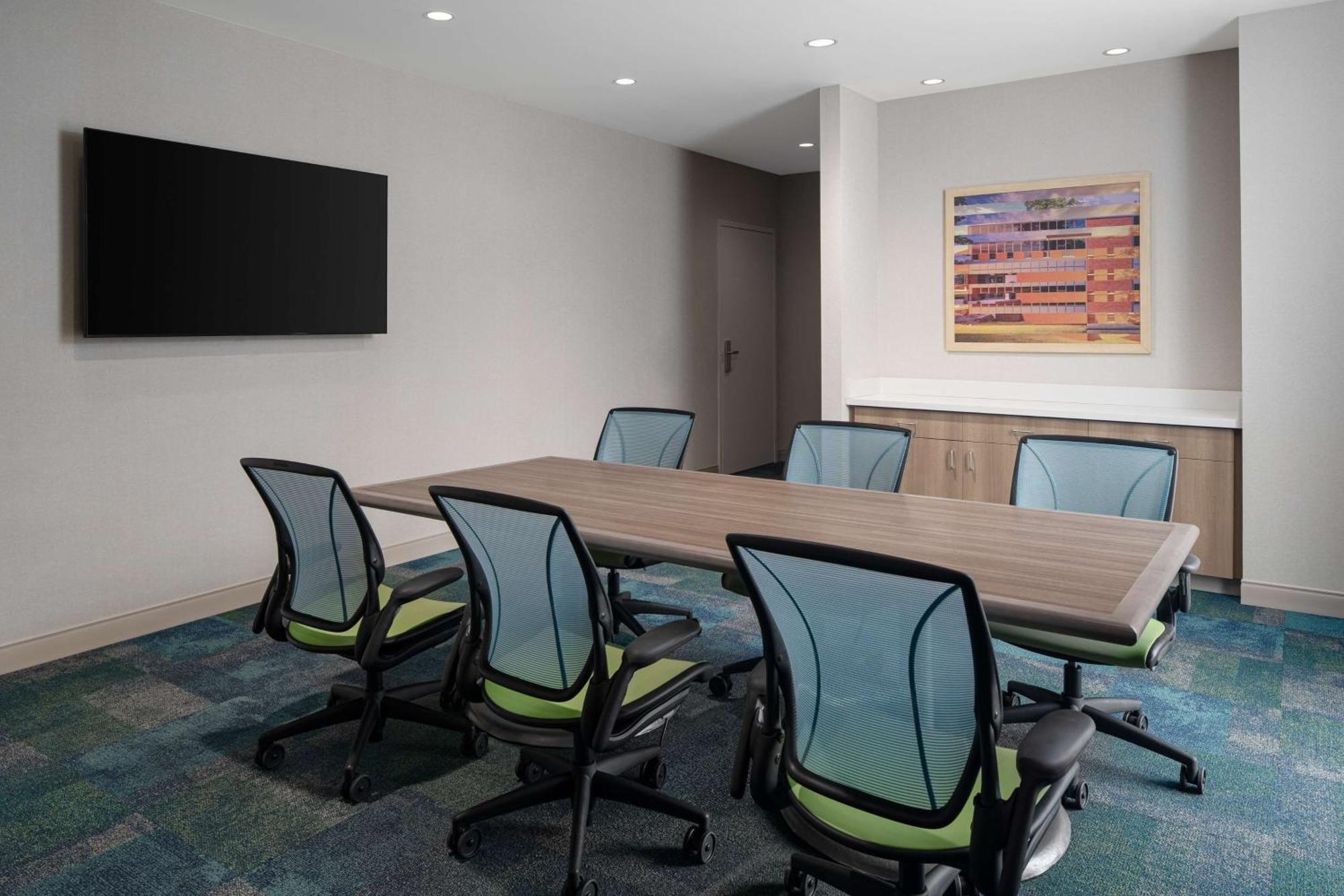 Home2 Suites By Hilton Des Moines At Drake University المظهر الخارجي الصورة