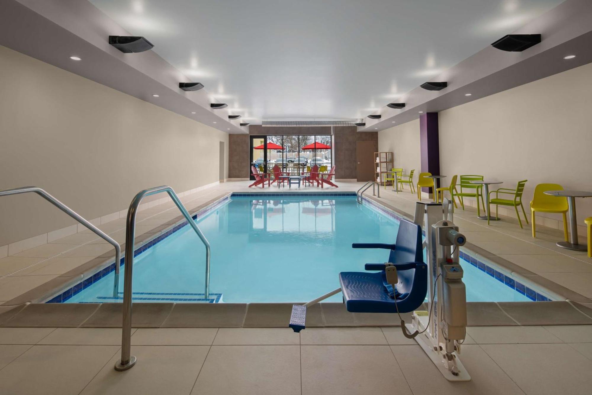 Home2 Suites By Hilton Des Moines At Drake University المظهر الخارجي الصورة