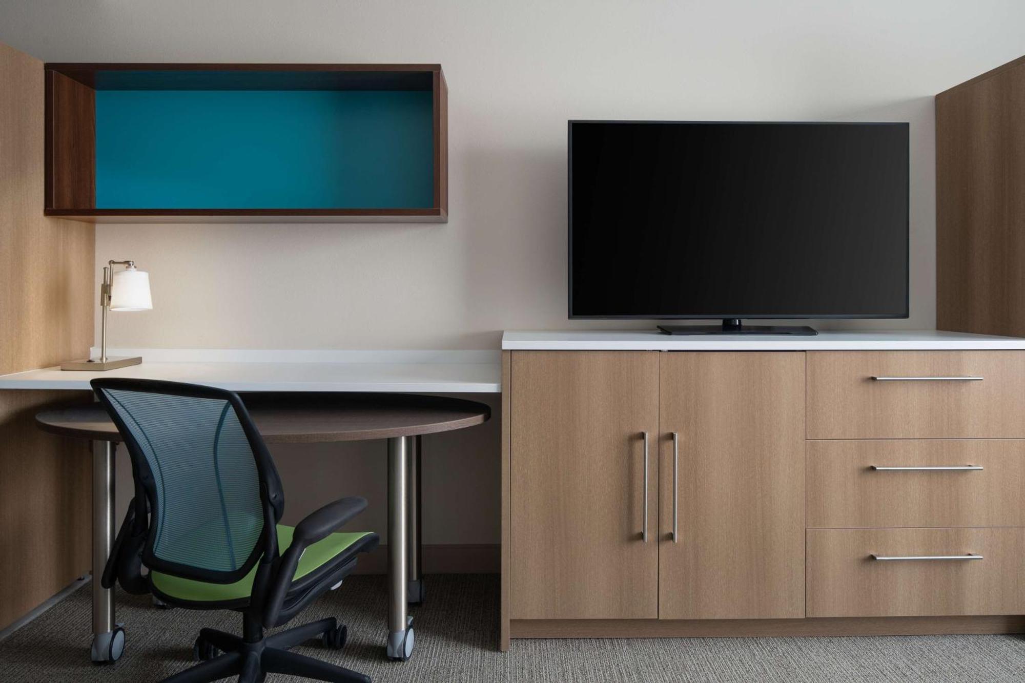 Home2 Suites By Hilton Des Moines At Drake University المظهر الخارجي الصورة