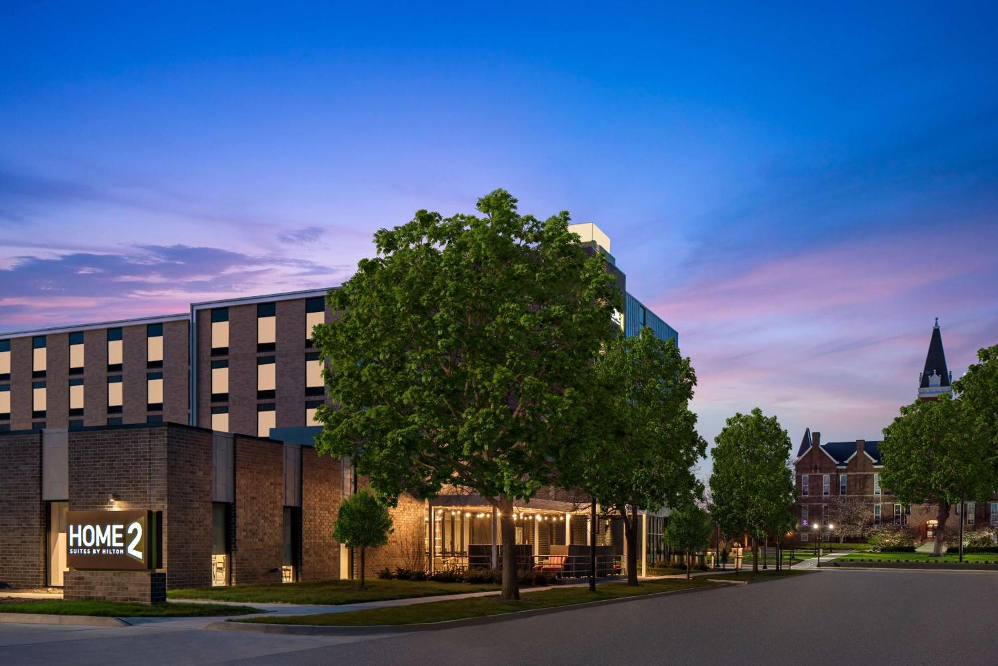 Home2 Suites By Hilton Des Moines At Drake University المظهر الخارجي الصورة
